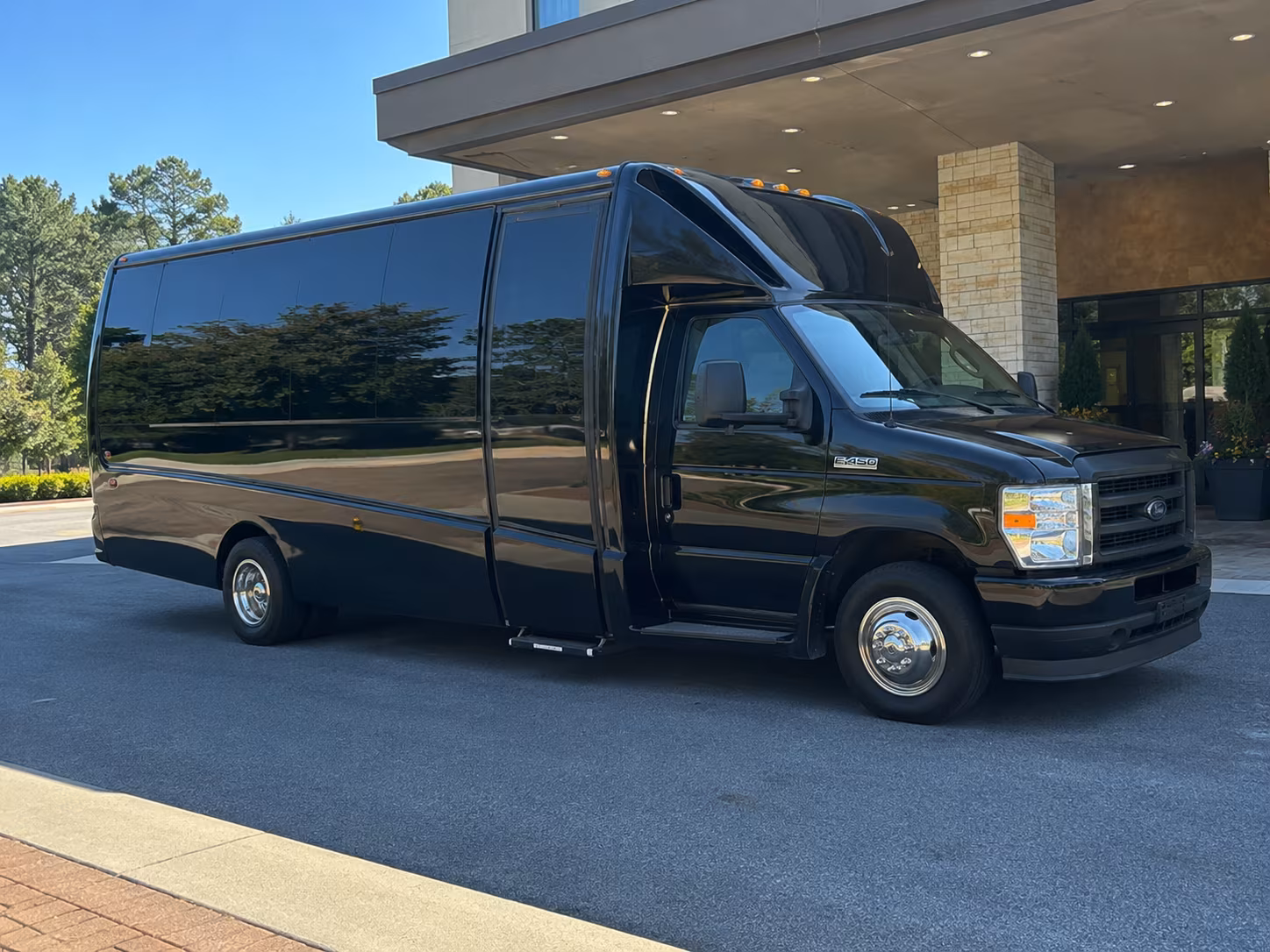 reserve transportation for your next corporate event 2